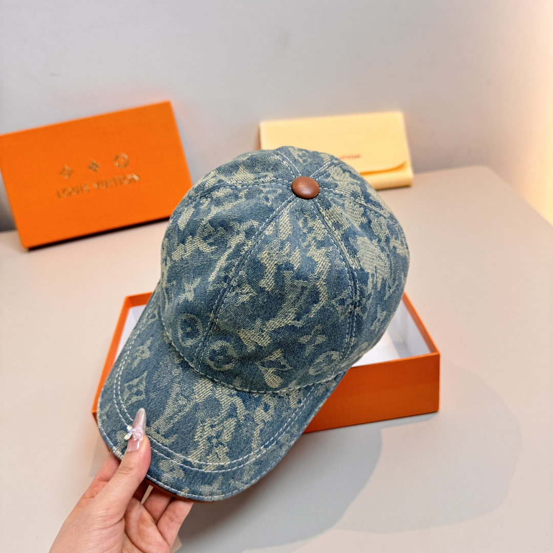配盒子布袋，LV路易威登新款原单棒球帽，LV牛仔提花，专柜1:1开模订制，原版帆布面料+头层牛皮，轻盈透