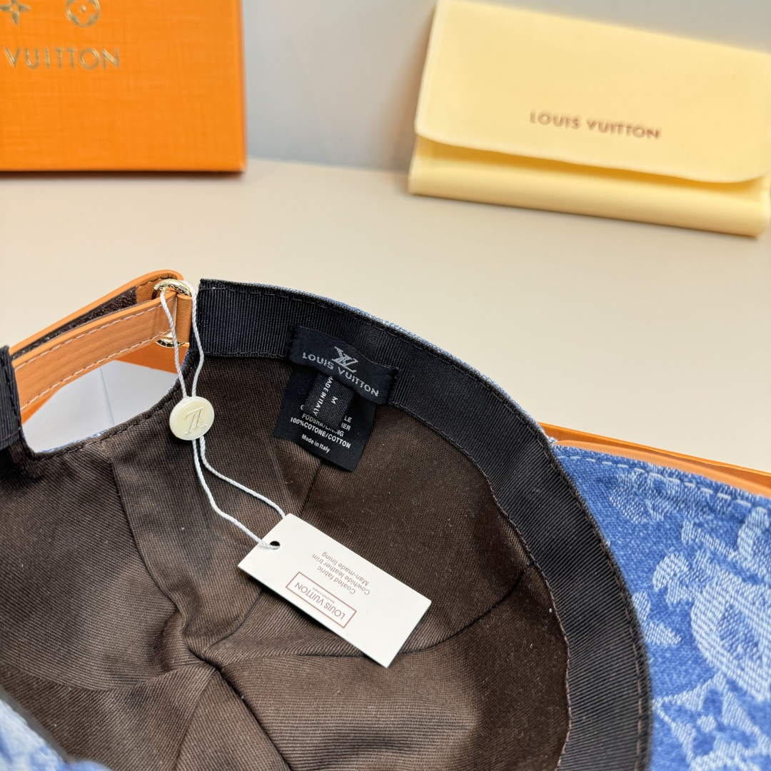 配盒子布袋，LV路易威登新款原单棒球帽，LV牛仔提花，专柜1:1开模订制，原版帆布面料+头层牛皮，轻盈透