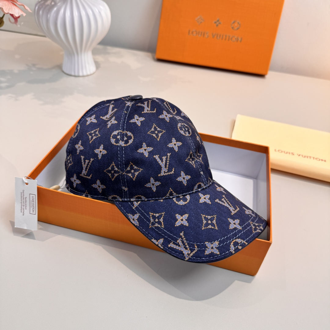 配盒子布袋，LV(路易威登)新款原单棒球帽， 专柜1:1开模订制，原版帆布料+头层牛皮，轻盈透气！质量超