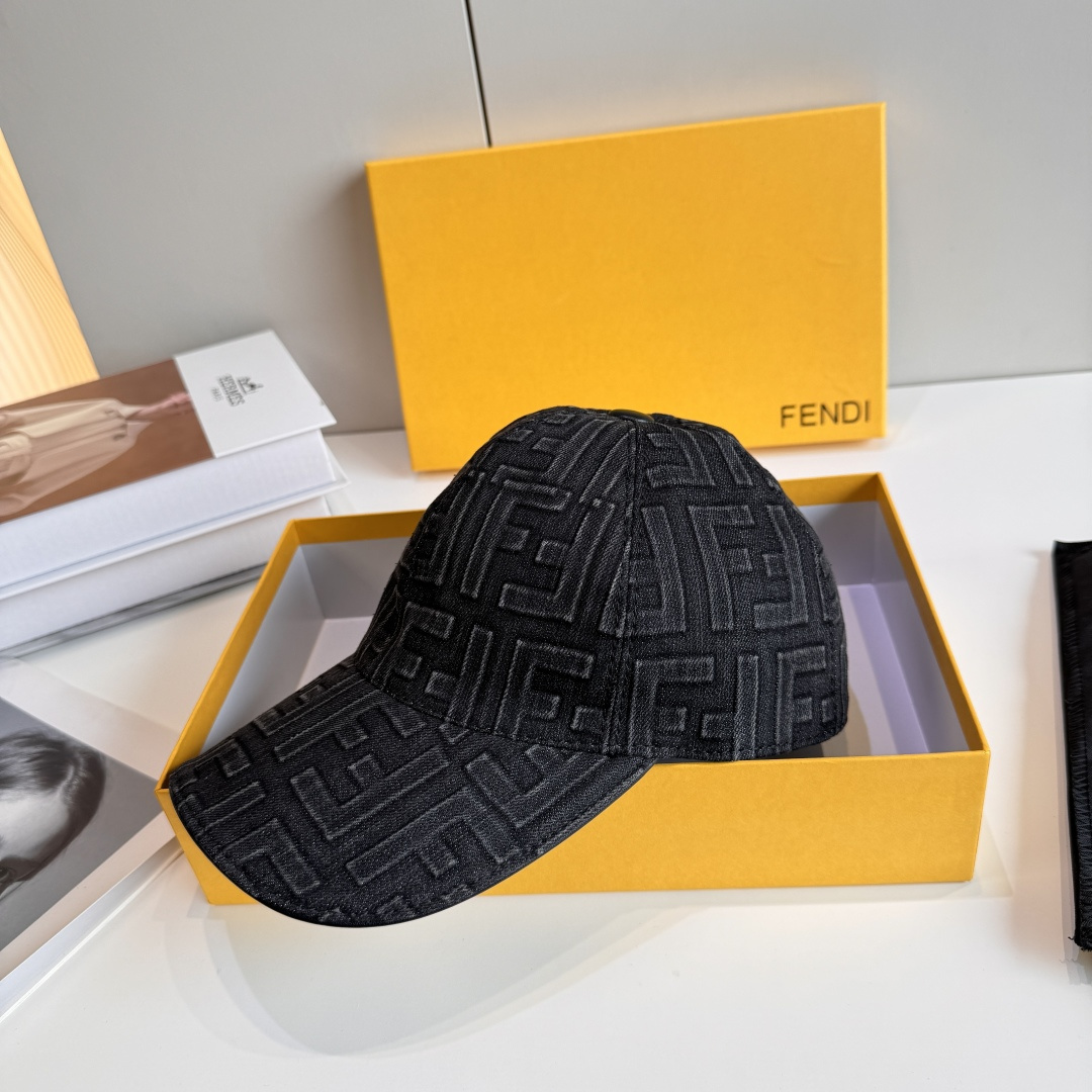 配盒子布袋，Fendi（芬迪）新款原单棒球帽， 双F提花，专柜常年热卖款，口碑极佳，1:1开模订制，原版