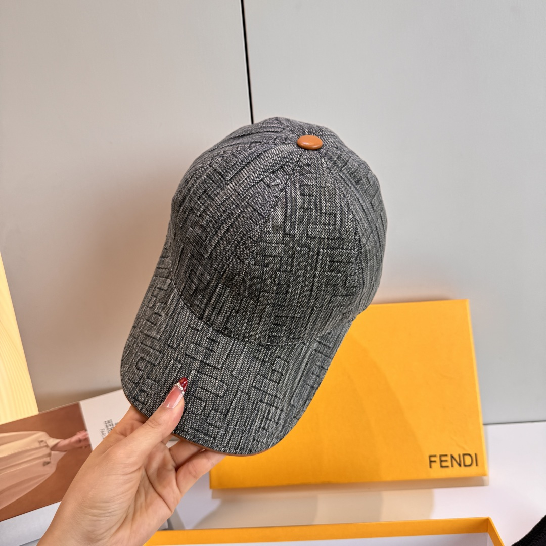 配盒子布袋，Fendi（芬迪）新款原单棒球帽， 双F提花，专柜常年热卖款，口碑极佳，1:1开模订制，原版