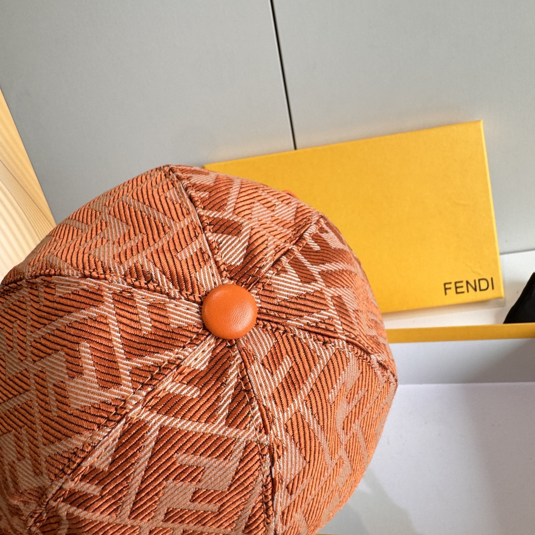 配盒子布袋，Fendi（芬迪）新款原单棒球帽， 双F提花，专柜常年热卖款，口碑极佳，1:1开模订制，原版