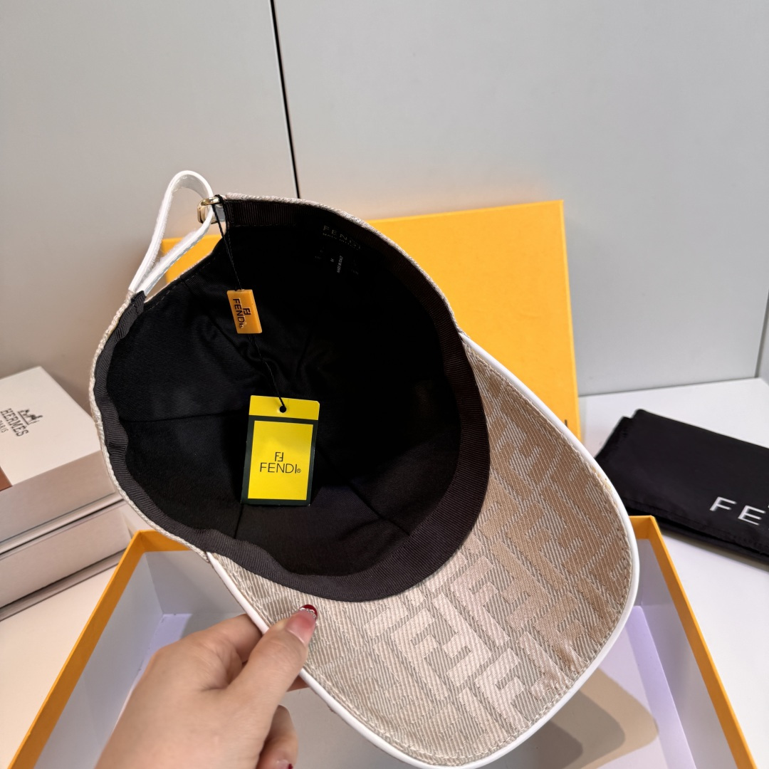 配盒子布袋，Fendi（芬迪）新款原单棒球帽， 双F提花，专柜常年热卖款，口碑极佳，1:1开模订制，原版
