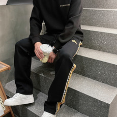 巴宝莉 2026秋冬🆕男士字母标识套头太空棉卫衣 经典OS版型,简约而不失格调.日常运动休闲商务毫无压力🐰客供太空针织棉 巴宝莉 2026秋冬🆕男士字母标识套头太空棉卫衣 经典OS版型,简约而不失格调.日常运动休闲商务毫无压力🐰客供太空针织棉