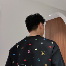 LV 2026秋冬🆕男士字母标识套头太空棉卫衣 经典OS版型,简约而不失格调.日常运动休闲商务毫无压力🐰客供太空针织棉, LV 2026秋冬🆕男士字母标识套头太空棉卫衣 经典OS版型,简约而不失格调.日常运动休闲商务毫无压力🐰客供太空针织棉,