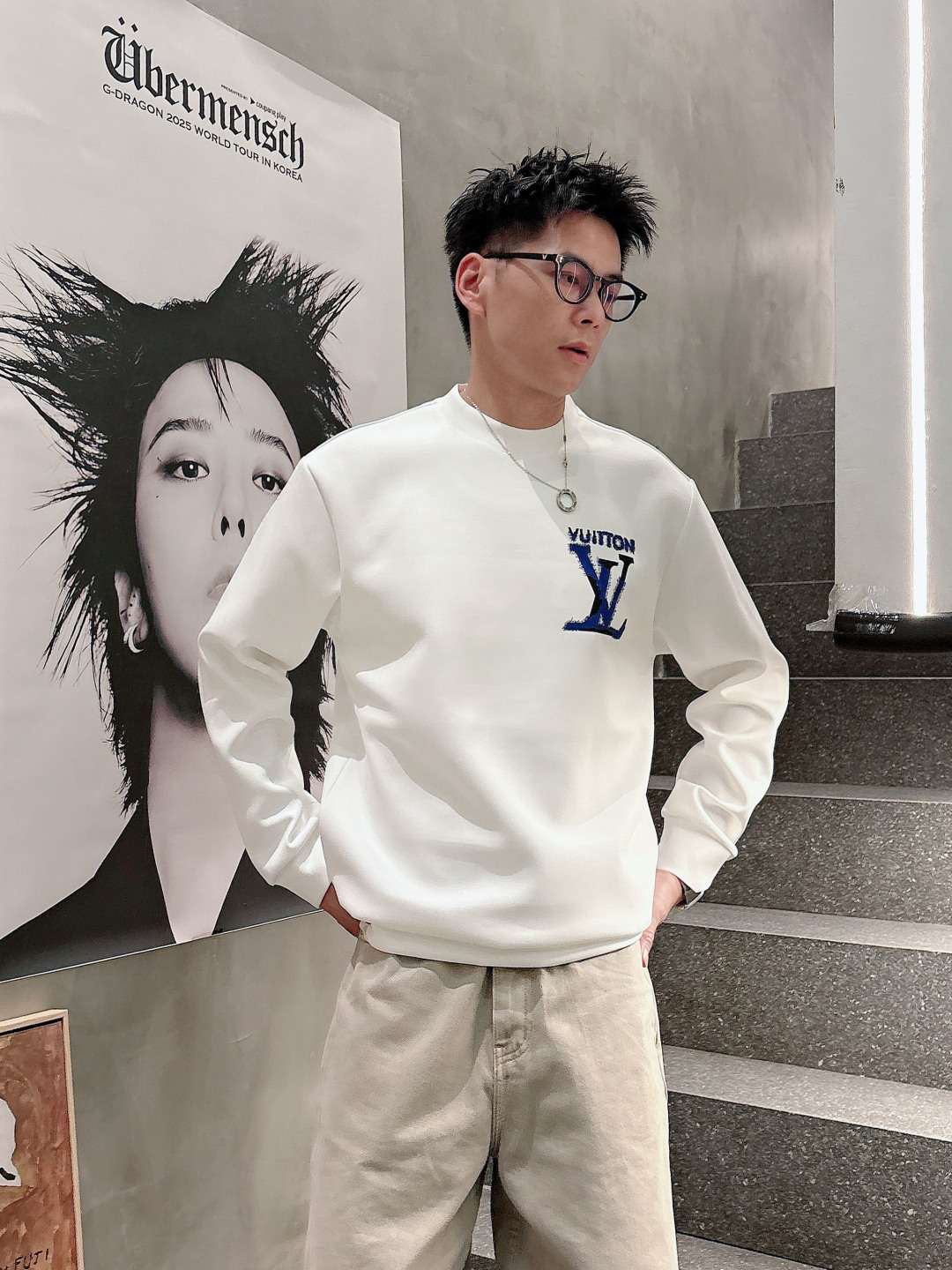 LV 2026秋冬🆕男士字母标识套头太空棉卫衣 经典OS版型,简约而不失格调.日常运动休闲商务毫无压力🐰客供太空针织棉, LV 2026秋冬🆕男士字母标识套头太空棉卫衣 经典OS版型,简约而不失格调.日常运动休闲商务毫无压力🐰客供太空针织棉,