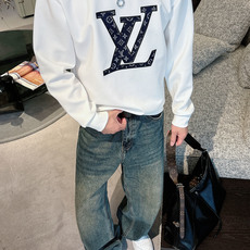 LV 2026秋冬🆕男士字母标识套头太空棉卫衣 经典OS版型,简约而不失格调.日常运动休闲商务毫无压力🐰客供太空针织棉, LV 2026秋冬🆕男士字母标识套头太空棉卫衣 经典OS版型,简约而不失格调.日常运动休闲商务毫无压力🐰客供太空针织棉,