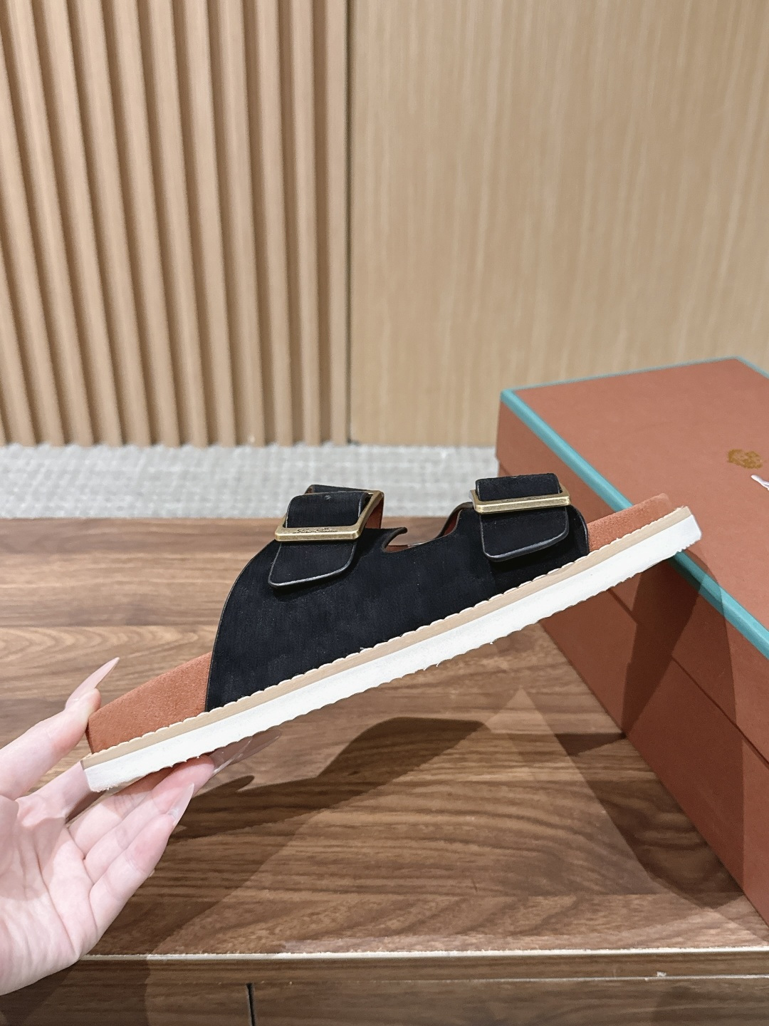 Loro Piana Slides