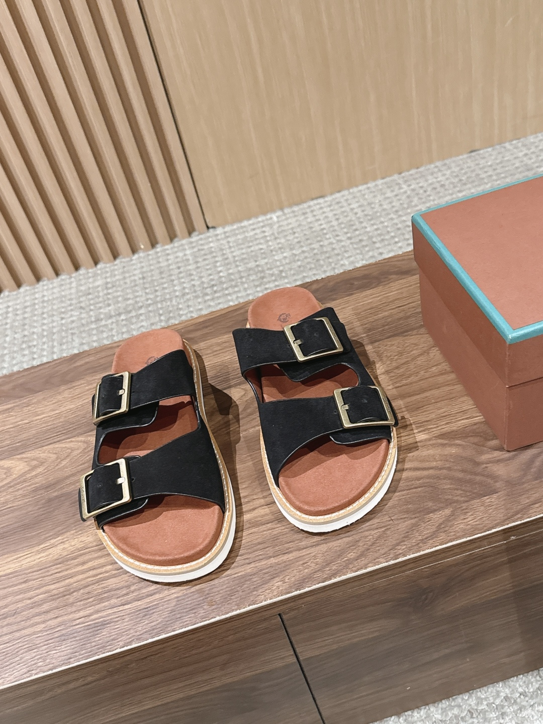 Loro Piana Slides