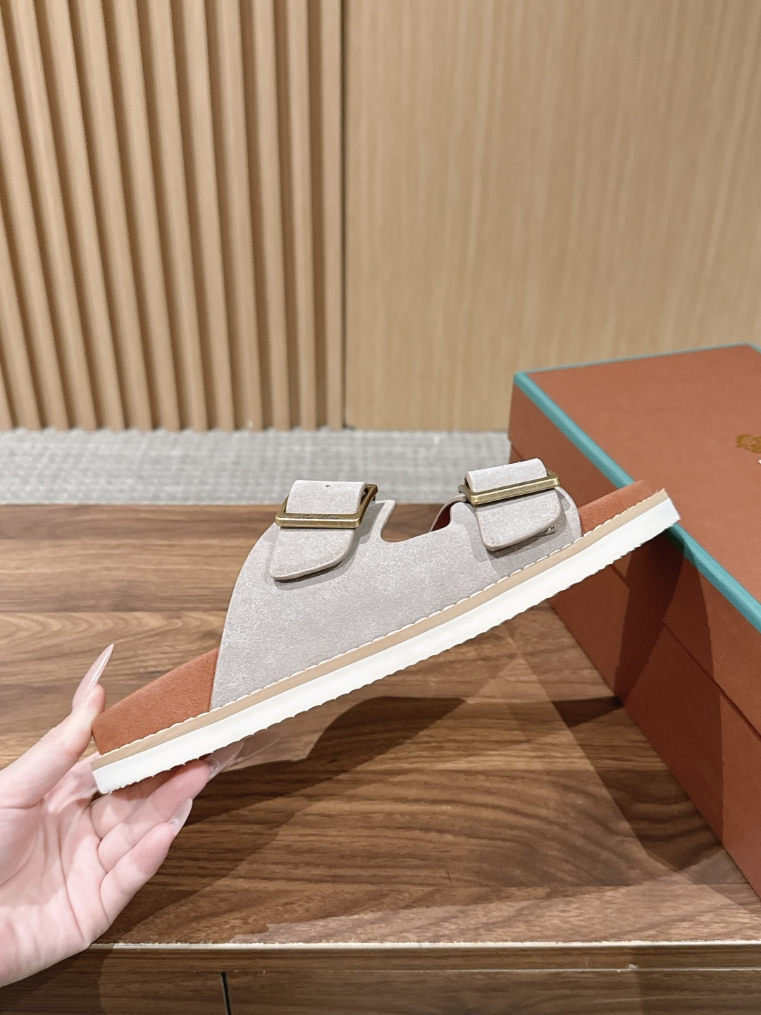 Loro Piana Slides