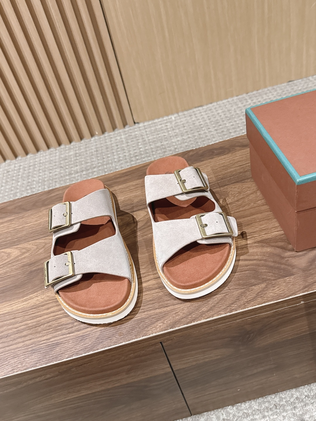 Loro Piana Slides