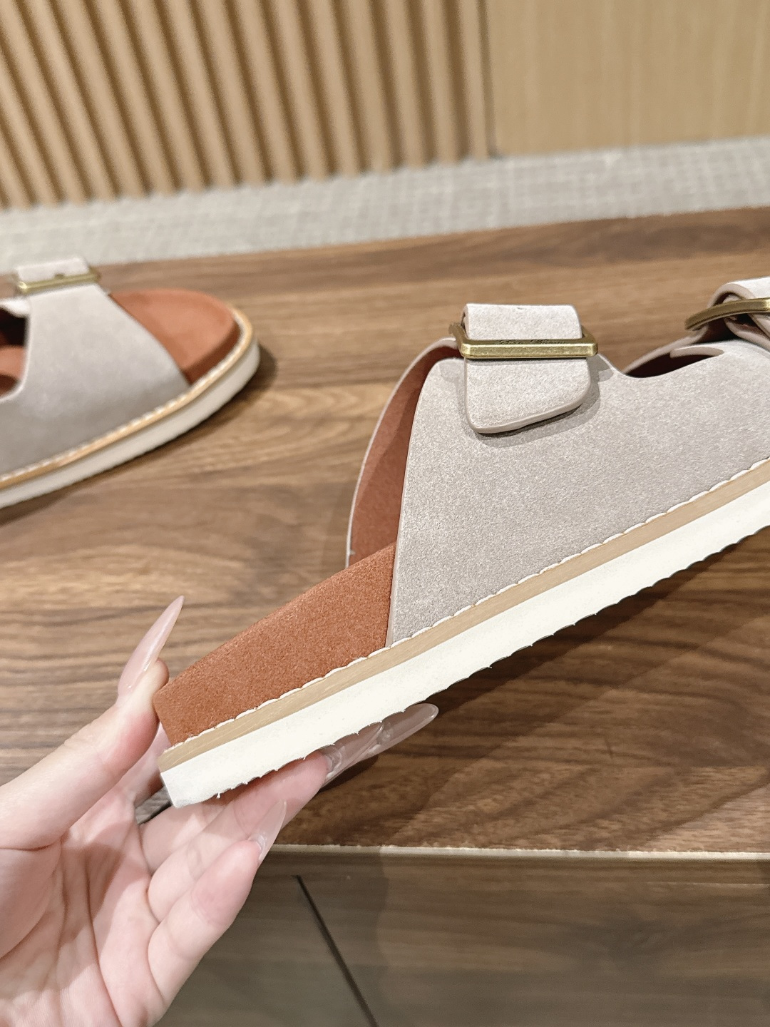 Loro Piana Slides