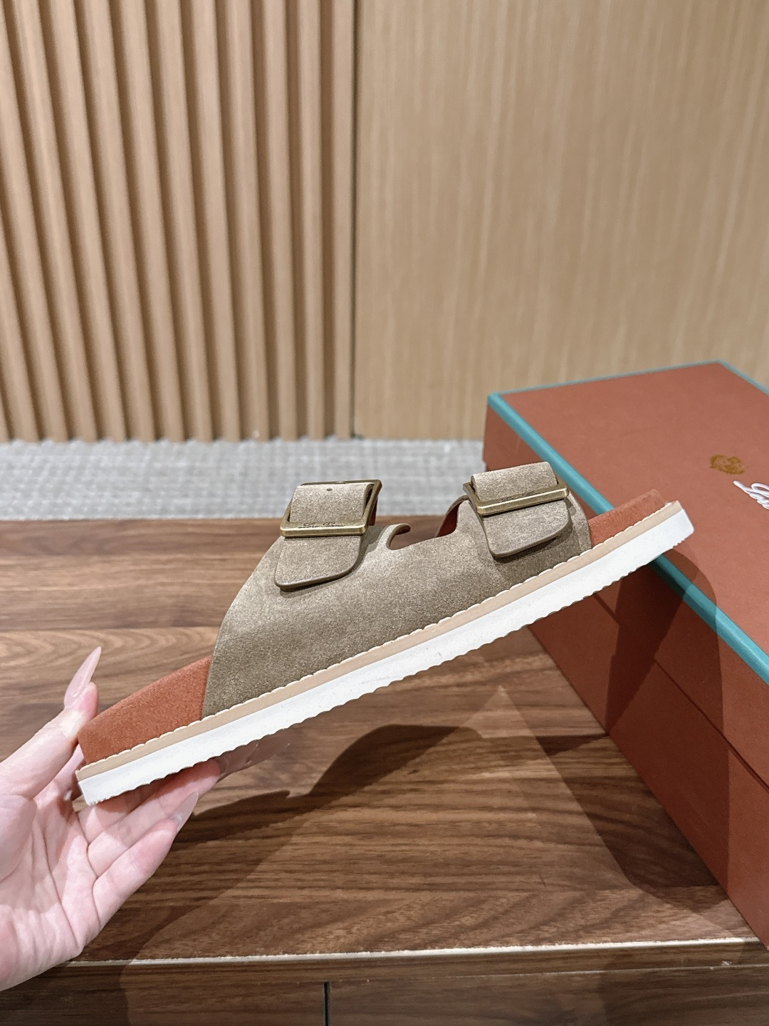 Loro Piana Slides