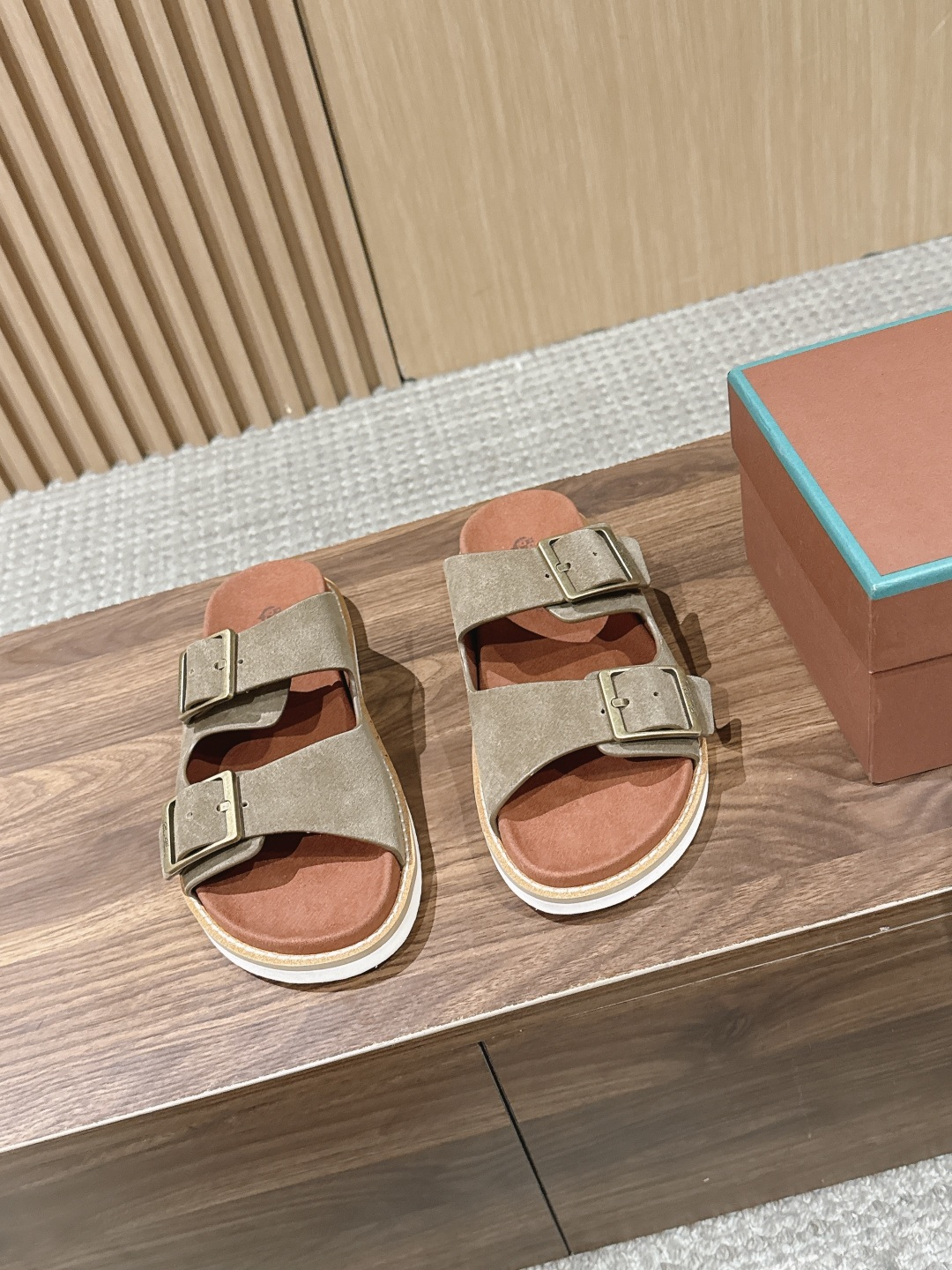 Loro Piana Slides