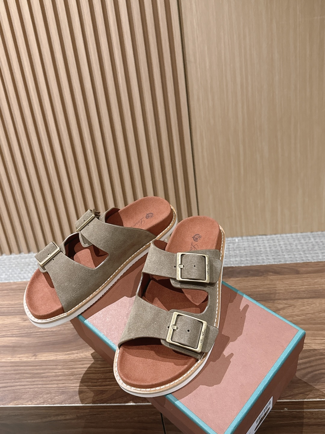 Loro Piana Slides