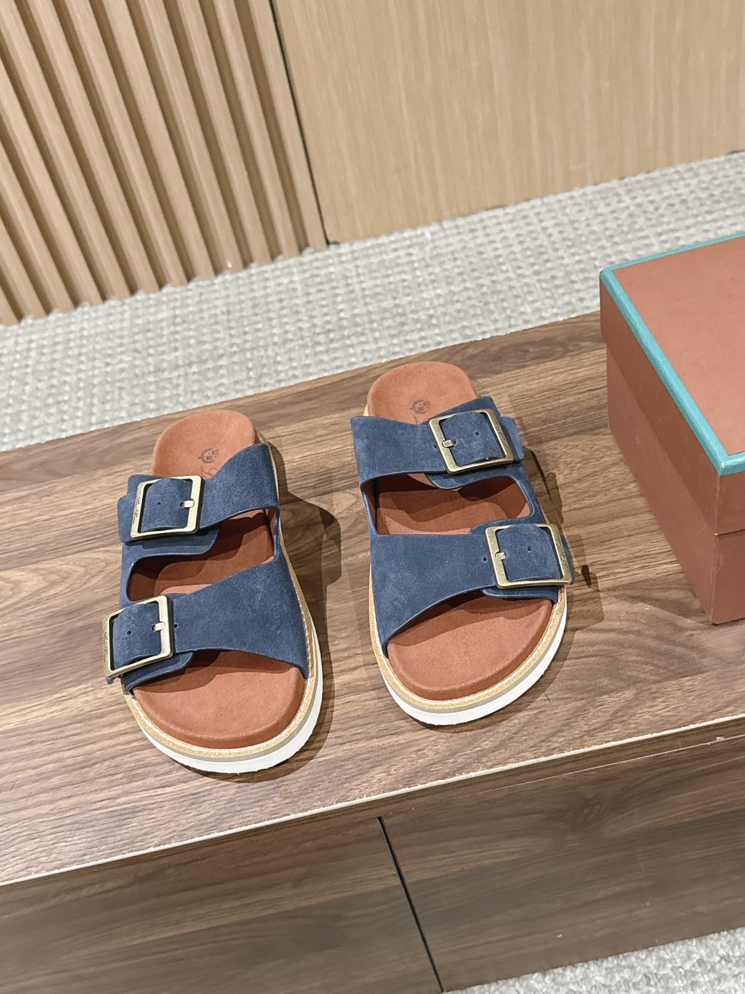 Loro Piana Slides