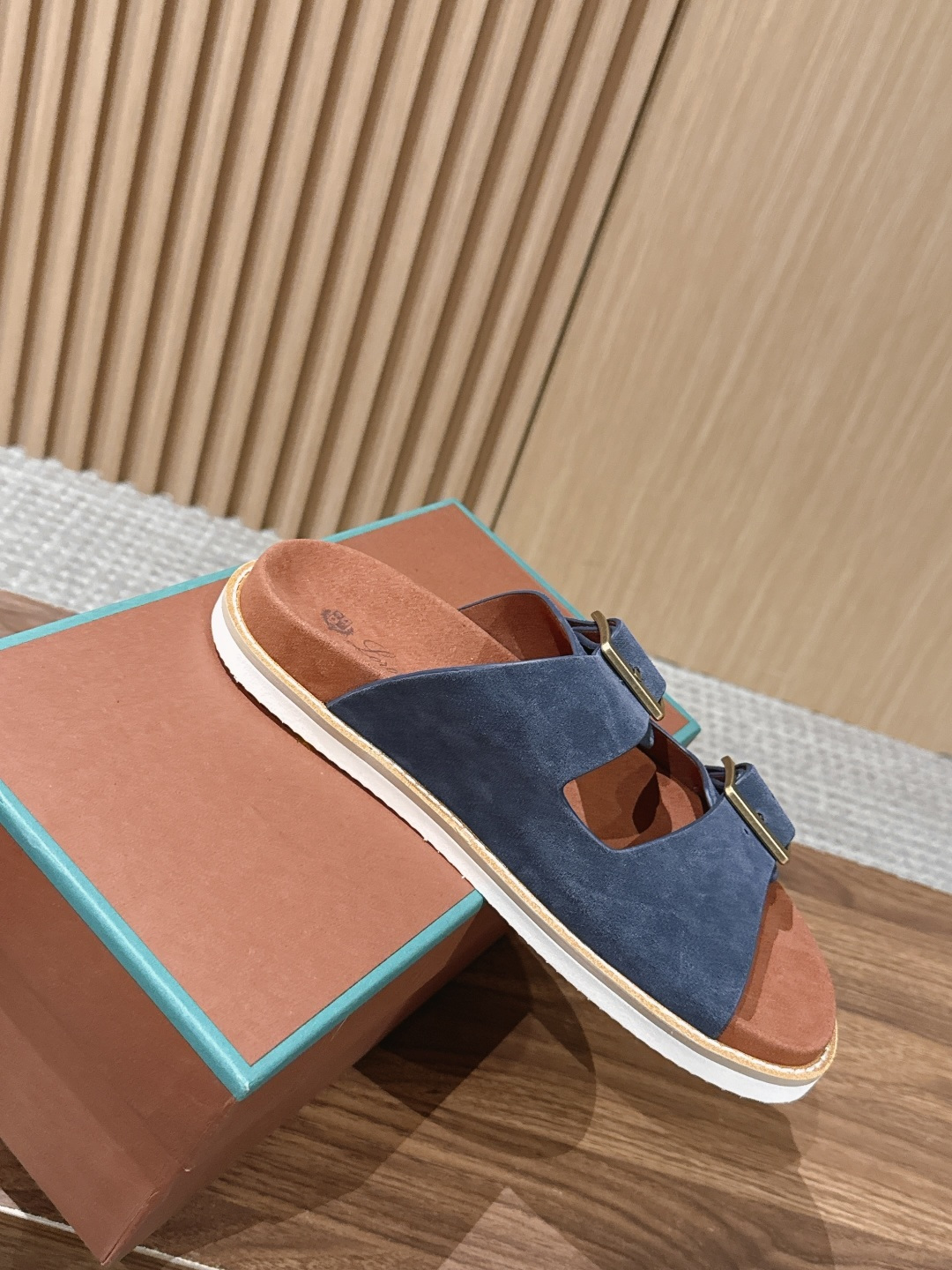 Loro Piana Slides