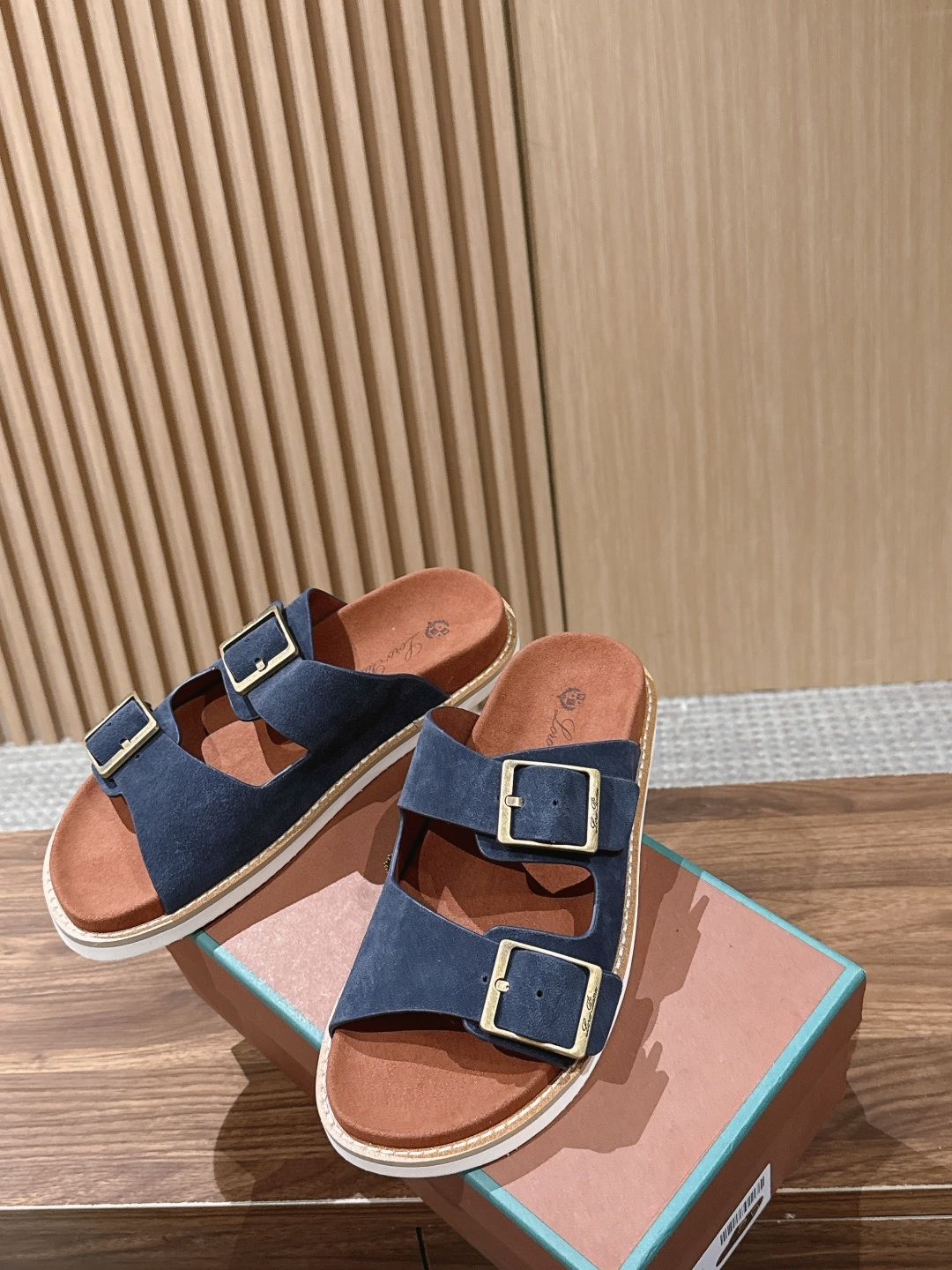 Loro Piana Slides