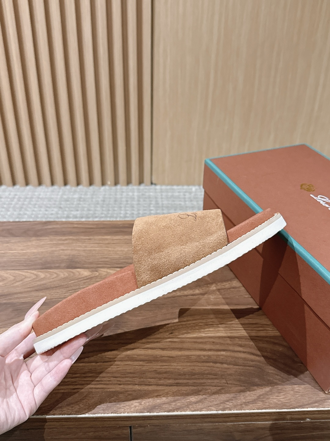 Loro Piana Slides