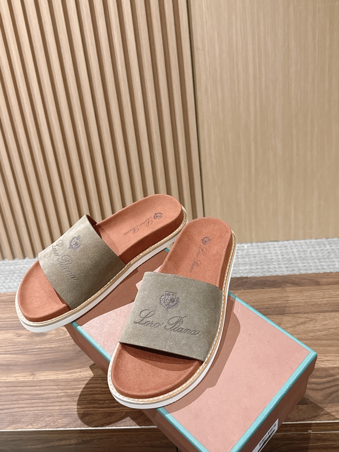 Loro Piana Slides