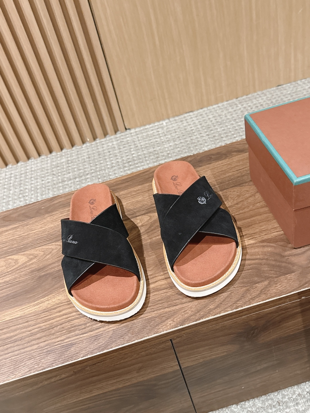 Loro Piana Slides