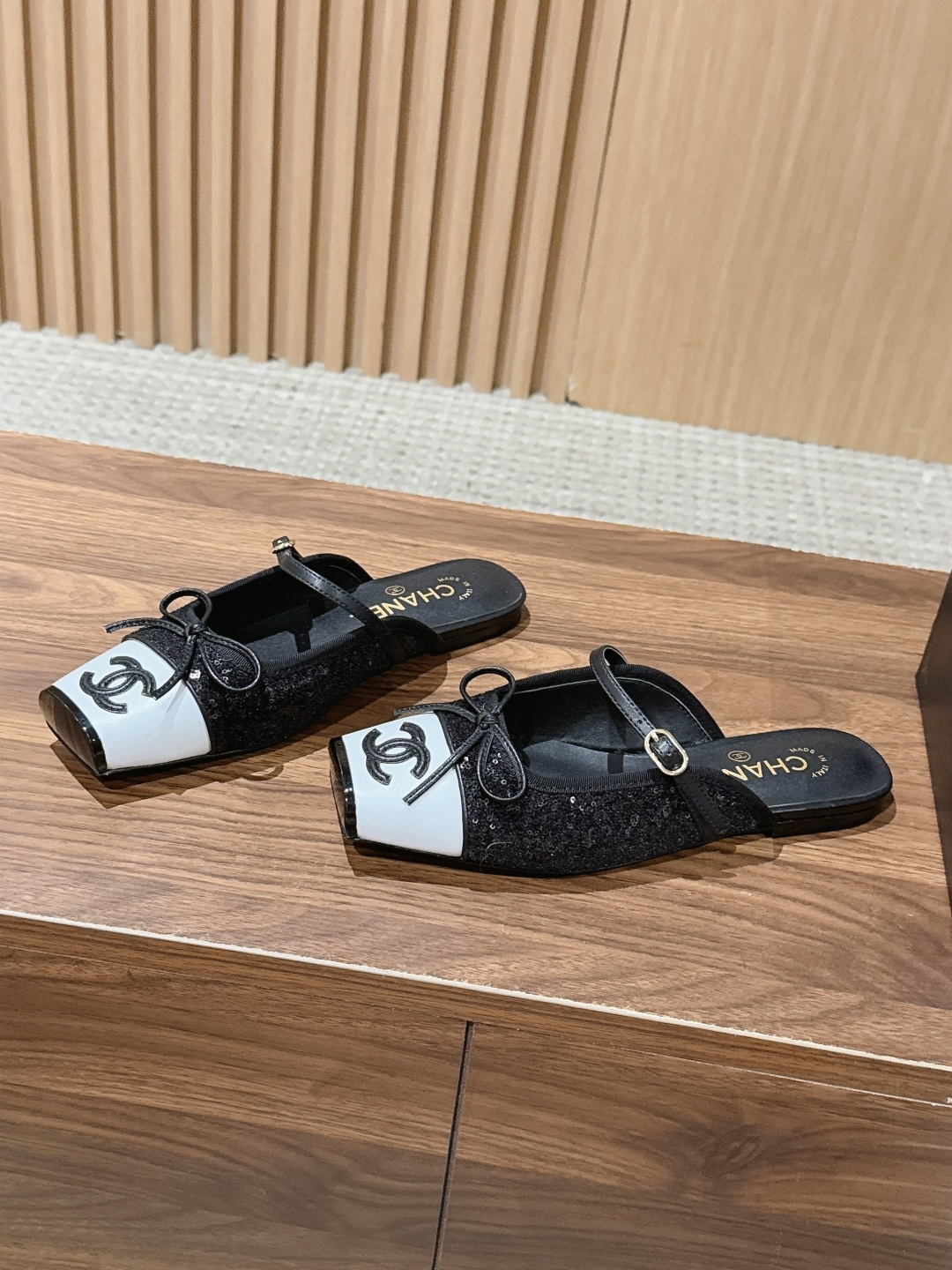 Chanel CC Leather Flat Slide Sandals