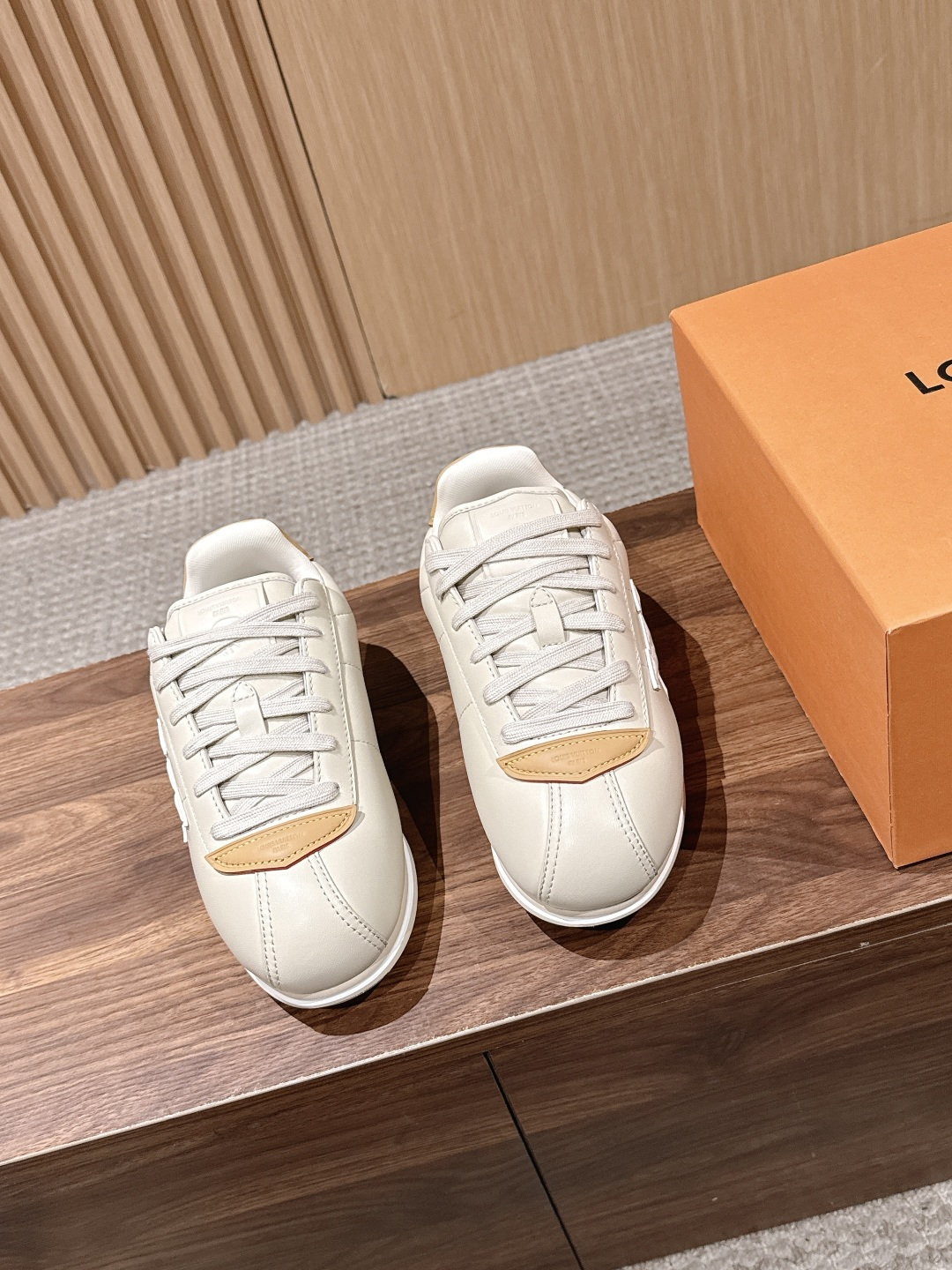 LV Off White Leather Toe Patch Lace-Up Sneakers