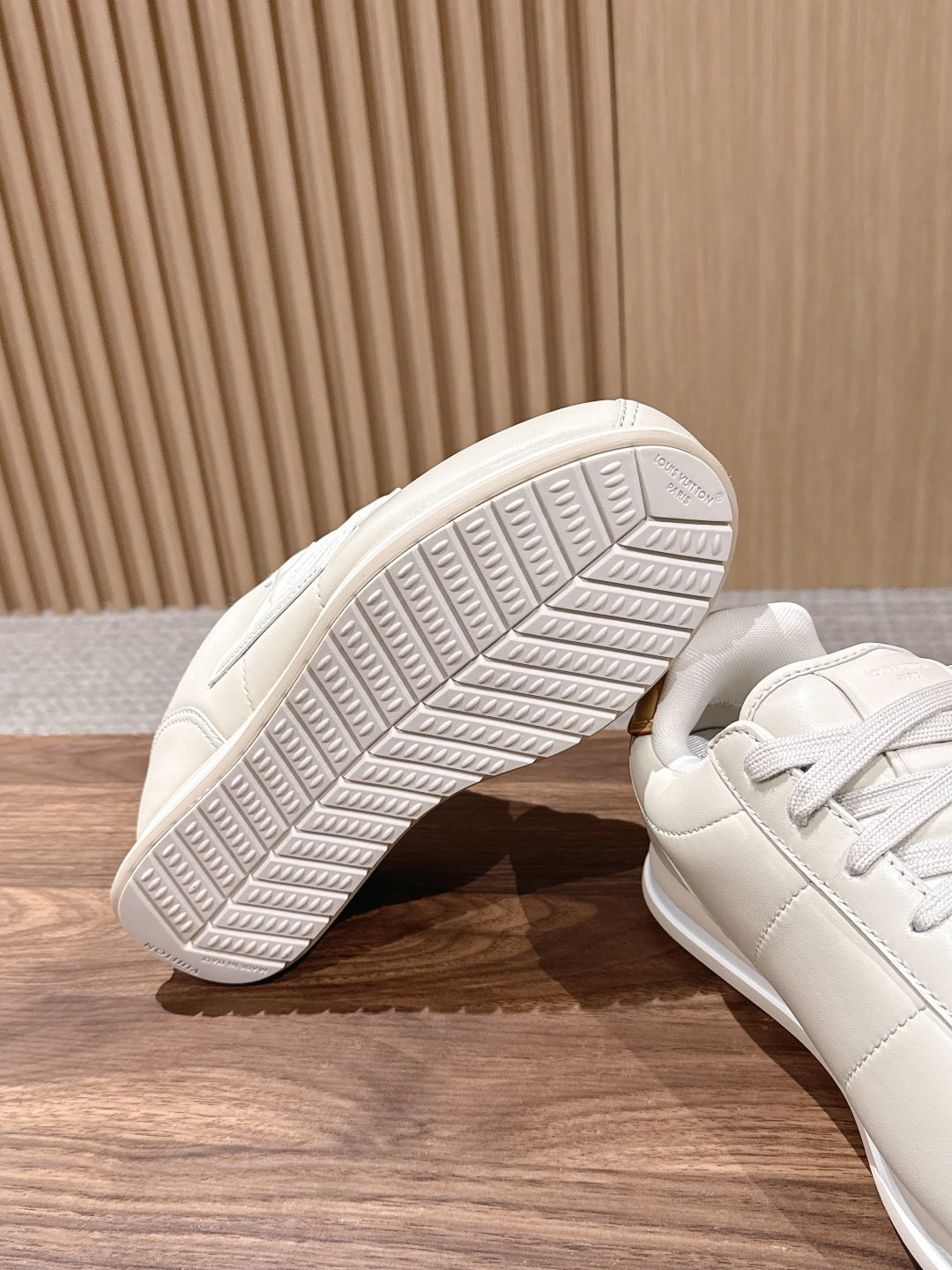 LV Off White Leather Toe Patch Lace-Up Sneakers