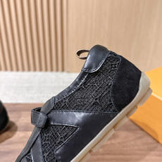 LOUIS VUITTON ☑️驴牌运动鞋近来热度居高不下!品牌代言人宋茜、周冬雨,品牌大使钟楚曦、欧阳娜娜、金晨,演员 LOUIS VUITTON ☑️驴牌运动鞋近来热度居高不下!品牌代言人宋茜、周冬雨,品牌大使钟楚曦、欧阳娜娜、金晨,演员