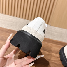 【布面】 Alexander McQueen 亚历山大.麦昆新款Ollie男士休闲鞋布鞋 本命暗黑系休闲鞋上线✨精致白色 【布面】 Alexander McQueen 亚历山大.麦昆新款Ollie男士休闲鞋布鞋 本命暗黑系休闲鞋上线✨精致白色