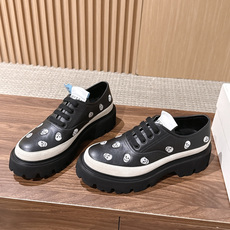 【皮面】 Alexander McQueen 亚历山大.麦昆新款Ollie男士休闲鞋布鞋 本命暗黑系休闲鞋上线✨精致白色 【皮面】 Alexander McQueen 亚历山大.麦昆新款Ollie男士休闲鞋布鞋 本命暗黑系休闲鞋上线✨精致白色