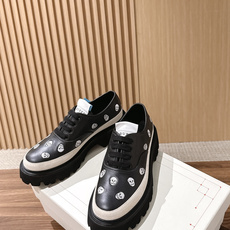 【皮面】 Alexander McQueen 亚历山大.麦昆新款Ollie男士休闲鞋布鞋 本命暗黑系休闲鞋上线✨精致白色 【皮面】 Alexander McQueen 亚历山大.麦昆新款Ollie男士休闲鞋布鞋 本命暗黑系休闲鞋上线✨精致白色
