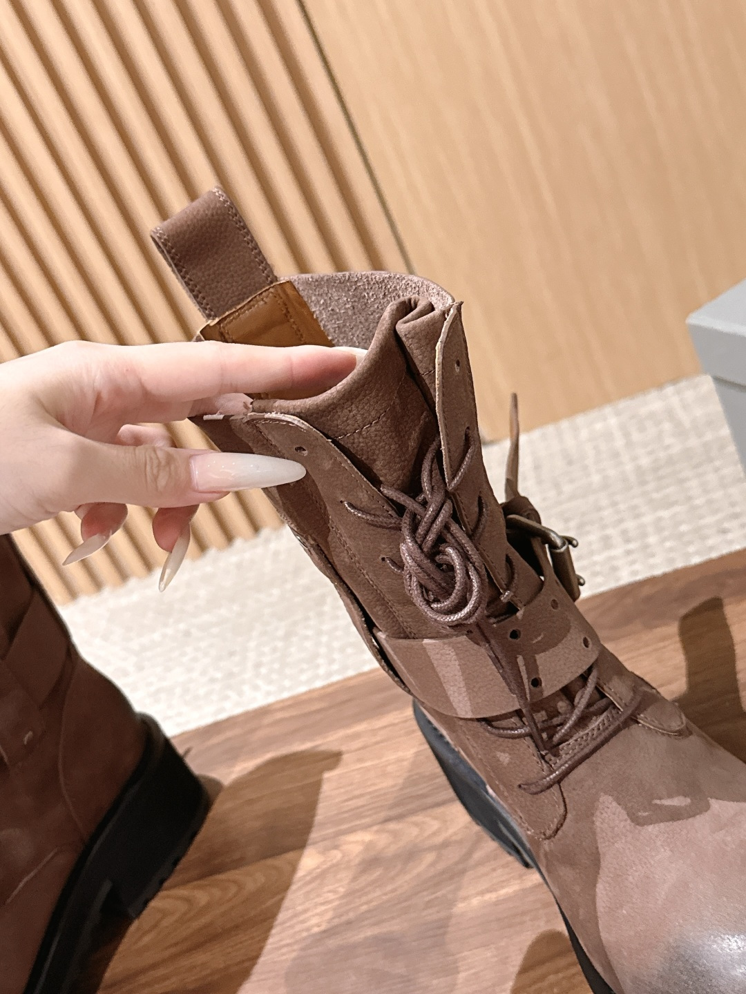 男码+20 BALENCIAGA#巴黎世家酷女孩情侣款必备系列 暗黑风格毒液短靴 时尚宠儿又添一员大将！一出场就气场全开