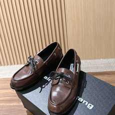 Alexander Wang 亚力山大王26新款乐福鞋单鞋 官网同步最新款,专柜最高版本💯顶级品质,松糕厚底时髦感十足 Alexander Wang 亚力山大王26新款乐福鞋单鞋 官网同步最新款,专柜最高版本💯顶级品质,松糕厚底时髦感十足