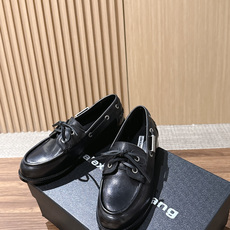 Alexander Wang 亚力山大王26新款乐福鞋单鞋 官网同步最新款,专柜最高版本💯顶级品质,松糕厚底时髦感十足 Alexander Wang 亚力山大王26新款乐福鞋单鞋 官网同步最新款,专柜最高版本💯顶级品质,松糕厚底时髦感十足
