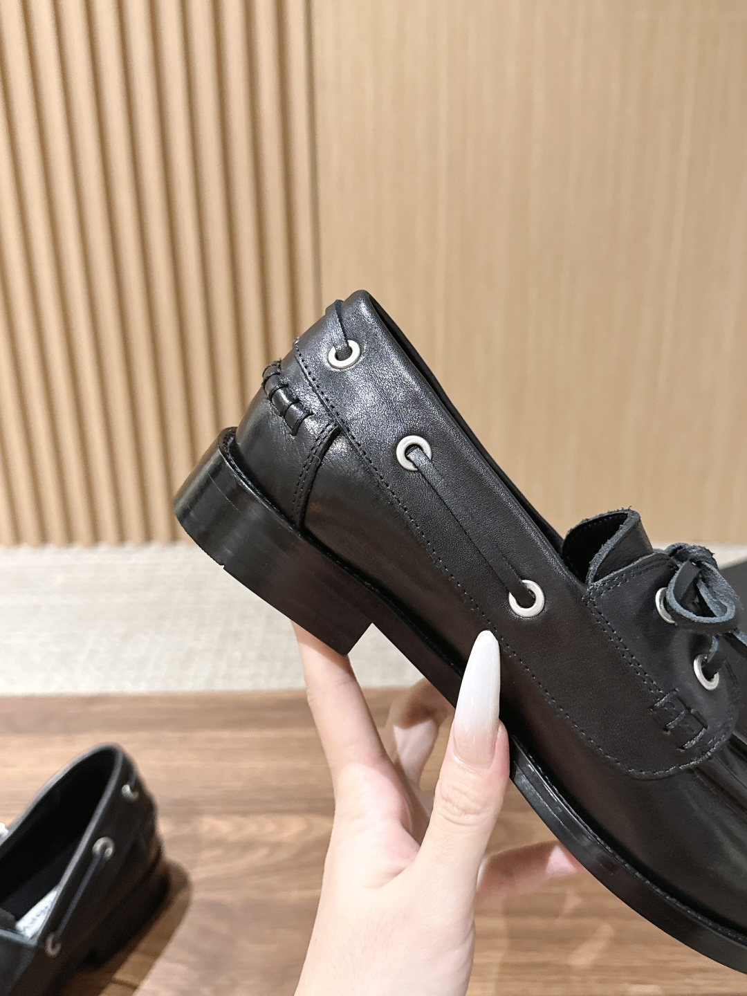 Alexander Wang 亚力山大王26新款乐福鞋单鞋 官网同步最新款,专柜最高版本💯顶级品质,松糕厚底时髦感十足 Alexander Wang 亚力山大王26新款乐福鞋单鞋 官网同步最新款,专柜最高版本💯顶级品质,松糕厚底时髦感十足