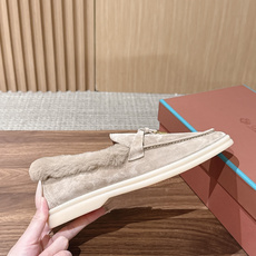 Loro Piana 诺悠翩雅🐰卡兔毛乐福鞋单鞋 意大利高级品牌Loro Piana 是意大利顶级奢侈品牌,以羊绒起家, Loro Piana 诺悠翩雅🐰卡兔毛乐福鞋单鞋 意大利高级品牌Loro Piana 是意大利顶级奢侈品牌,以羊绒起家,
