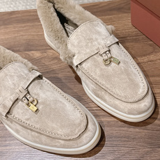 Loro Piana 诺悠翩雅🐰卡兔毛乐福鞋单鞋 意大利高级品牌Loro Piana 是意大利顶级奢侈品牌,以羊绒起家, Loro Piana 诺悠翩雅🐰卡兔毛乐福鞋单鞋 意大利高级品牌Loro Piana 是意大利顶级奢侈品牌,以羊绒起家,