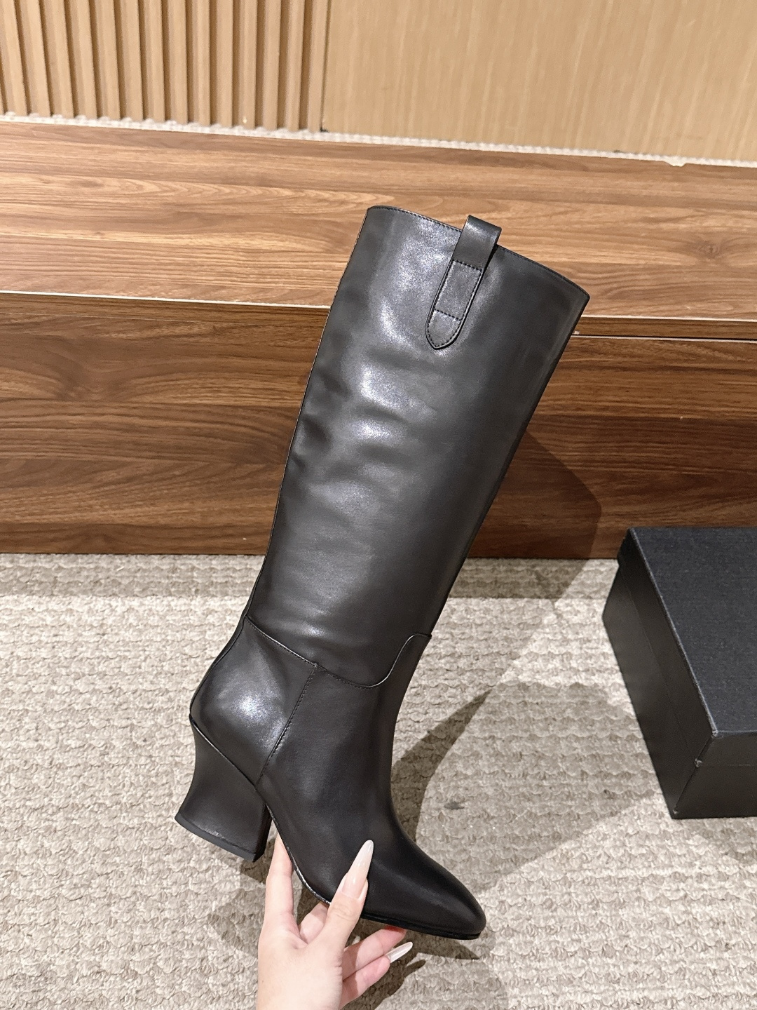 Jil Sander/吉尔桑达极26WF新品 绑带粗跟长靴 极简党秋冬的本命长靴 低调鞋款辨识度却很高 舒适与格调同时在 Jil Sander/吉尔桑达极26WF新品 绑带粗跟长靴 极简党秋冬的本命长靴 低调鞋款辨识度却很高 舒适与格调同时在