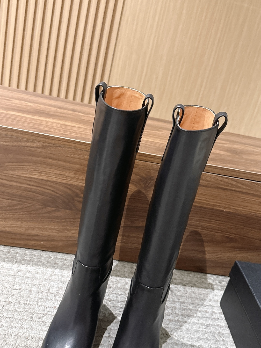 Jil Sander/吉尔桑达极26WF新品 绑带粗跟长靴 极简党秋冬的本命长靴 低调鞋款辨识度却很高 舒适与格调同时在 Jil Sander/吉尔桑达极26WF新品 绑带粗跟长靴 极简党秋冬的本命长靴 低调鞋款辨识度却很高 舒适与格调同时在