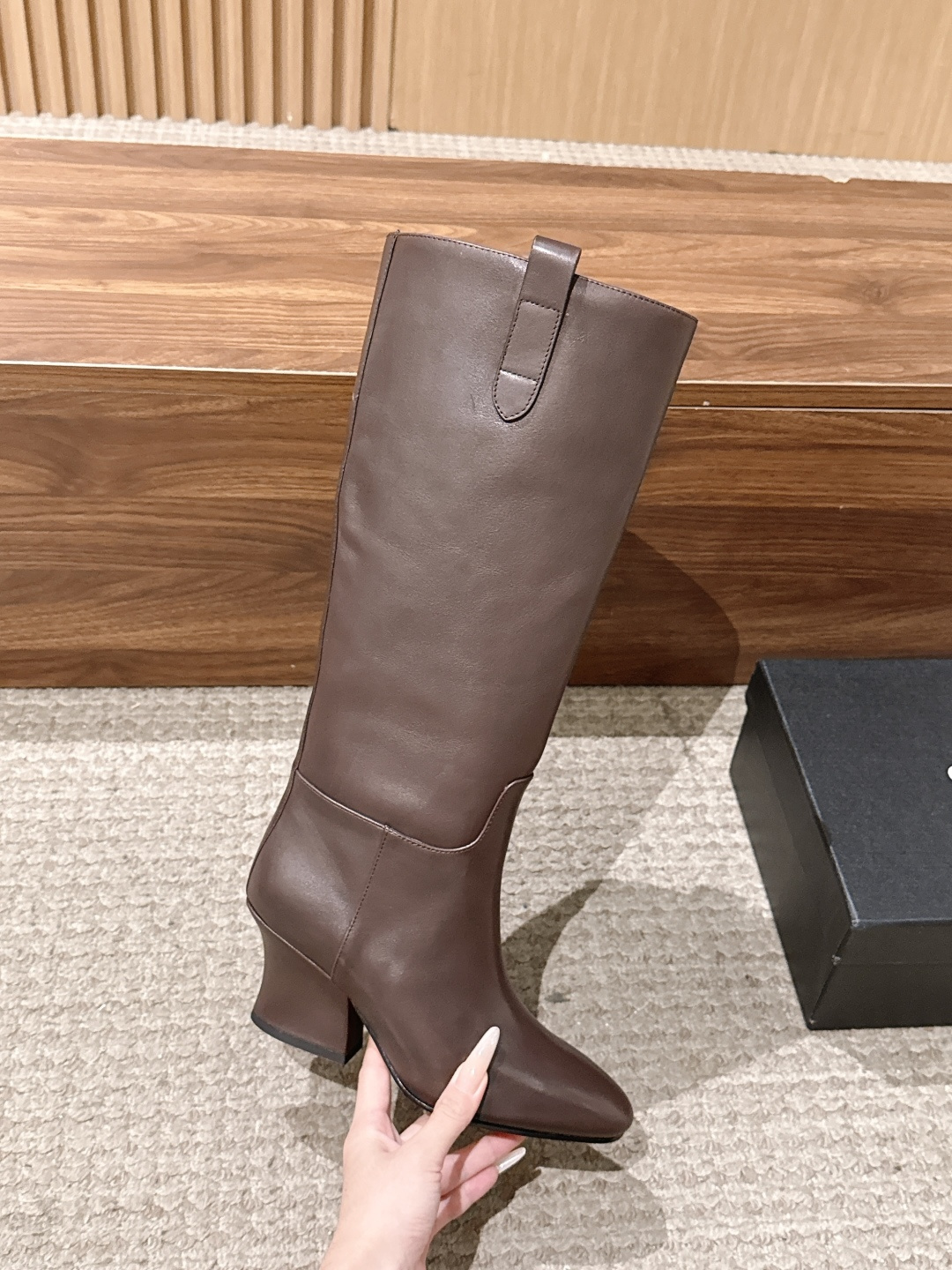 Jil Sander/吉尔桑达极26WF新品 绑带粗跟长靴 极简党秋冬的本命长靴 低调鞋款辨识度却很高 舒适与格调同时在 Jil Sander/吉尔桑达极26WF新品 绑带粗跟长靴 极简党秋冬的本命长靴 低调鞋款辨识度却很高 舒适与格调同时在