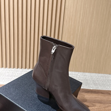 Jil Sander/吉尔桑达极26WF新品 绑带粗跟长靴 极简党秋冬的本命长靴 低调鞋款辨识度却很高 舒适与格调同时在 Jil Sander/吉尔桑达极26WF新品 绑带粗跟长靴 极简党秋冬的本命长靴 低调鞋款辨识度却很高 舒适与格调同时在