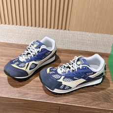 #情侣码 Bottega Veneta 葆蝶家运动鞋 王一博 同款 情侣款休闲鞋老爹鞋!Runner运动鞋!原版轻质科技 #情侣码 Bottega Veneta 葆蝶家运动鞋 王一博 同款 情侣款休闲鞋老爹鞋!Runner运动鞋!原版轻质科技