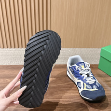 #情侣码 Bottega Veneta 葆蝶家运动鞋 王一博 同款 情侣款休闲鞋老爹鞋!Runner运动鞋!原版轻质科技 #情侣码 Bottega Veneta 葆蝶家运动鞋 王一博 同款 情侣款休闲鞋老爹鞋!Runner运动鞋!原版轻质科技
