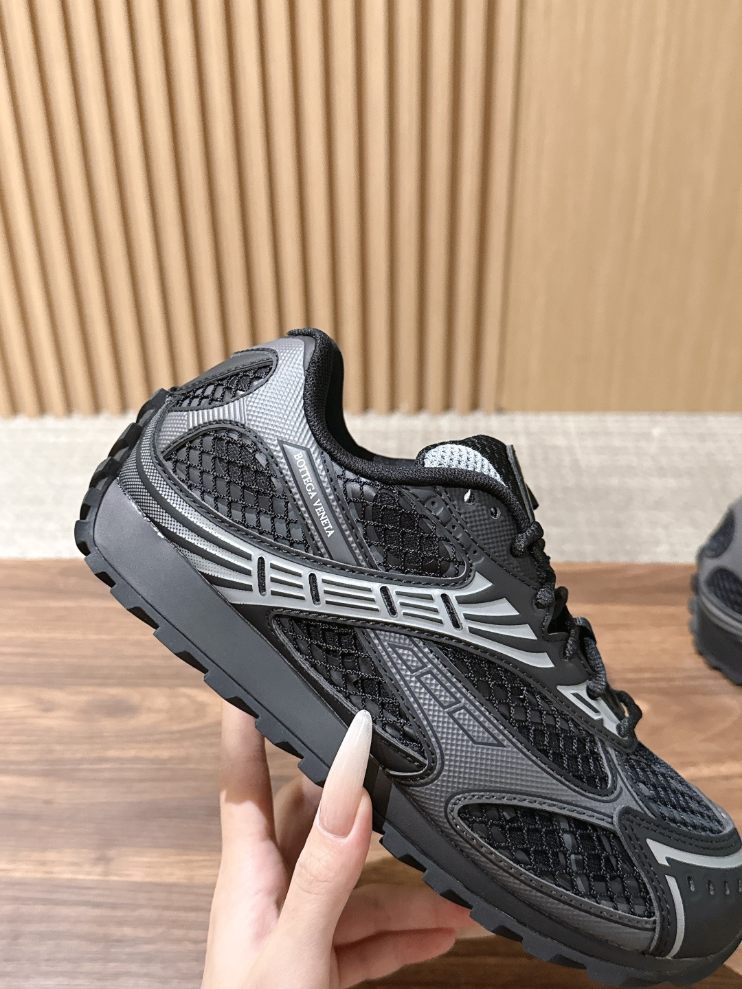 #情侣码 Bottega Veneta 葆蝶家运动鞋 王一博 同款 情侣款休闲鞋老爹鞋!Runner运动鞋!原版轻质科技 #情侣码 Bottega Veneta 葆蝶家运动鞋 王一博 同款 情侣款休闲鞋老爹鞋!Runner运动鞋!原版轻质科技