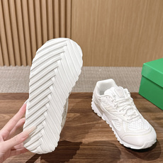 #情侣码 Bottega Veneta 葆蝶家运动鞋 王一博 同款 情侣款休闲鞋老爹鞋!Runner运动鞋!原版轻质科技 #情侣码 Bottega Veneta 葆蝶家运动鞋 王一博 同款 情侣款休闲鞋老爹鞋!Runner运动鞋!原版轻质科技