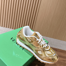 #情侣码 Bottega Veneta 葆蝶家运动鞋 王一博 同款 情侣款休闲鞋老爹鞋!Runner运动鞋!原版轻质科技 #情侣码 Bottega Veneta 葆蝶家运动鞋 王一博 同款 情侣款休闲鞋老爹鞋!Runner运动鞋!原版轻质科技