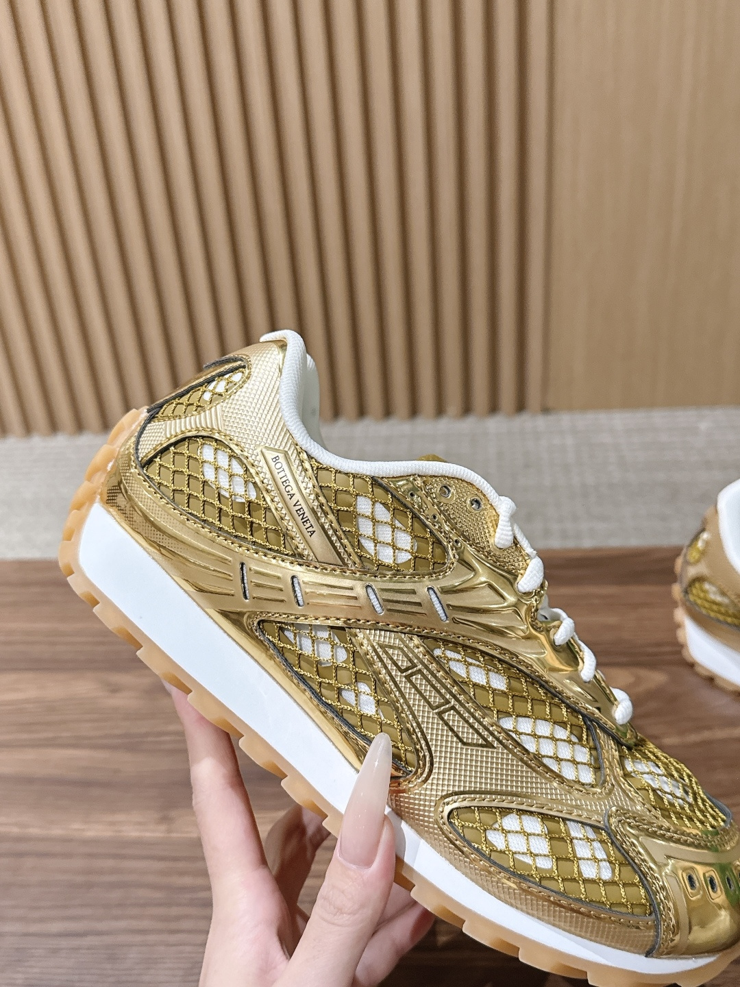 #情侣码 Bottega Veneta 葆蝶家运动鞋 王一博 同款 情侣款休闲鞋老爹鞋!Runner运动鞋!原版轻质科技 #情侣码 Bottega Veneta 葆蝶家运动鞋 王一博 同款 情侣款休闲鞋老爹鞋!Runner运动鞋!原版轻质科技