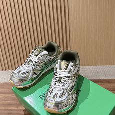 #情侣码 Bottega Veneta 葆蝶家运动鞋 王一博 同款 情侣款休闲鞋老爹鞋!Runner运动鞋!原版轻质科技 #情侣码 Bottega Veneta 葆蝶家运动鞋 王一博 同款 情侣款休闲鞋老爹鞋!Runner运动鞋!原版轻质科技