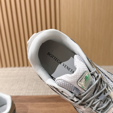 #情侣码 Bottega Veneta 葆蝶家运动鞋 王一博 同款 情侣款休闲鞋老爹鞋!Runner运动鞋!原版轻质科技 #情侣码 Bottega Veneta 葆蝶家运动鞋 王一博 同款 情侣款休闲鞋老爹鞋!Runner运动鞋!原版轻质科技